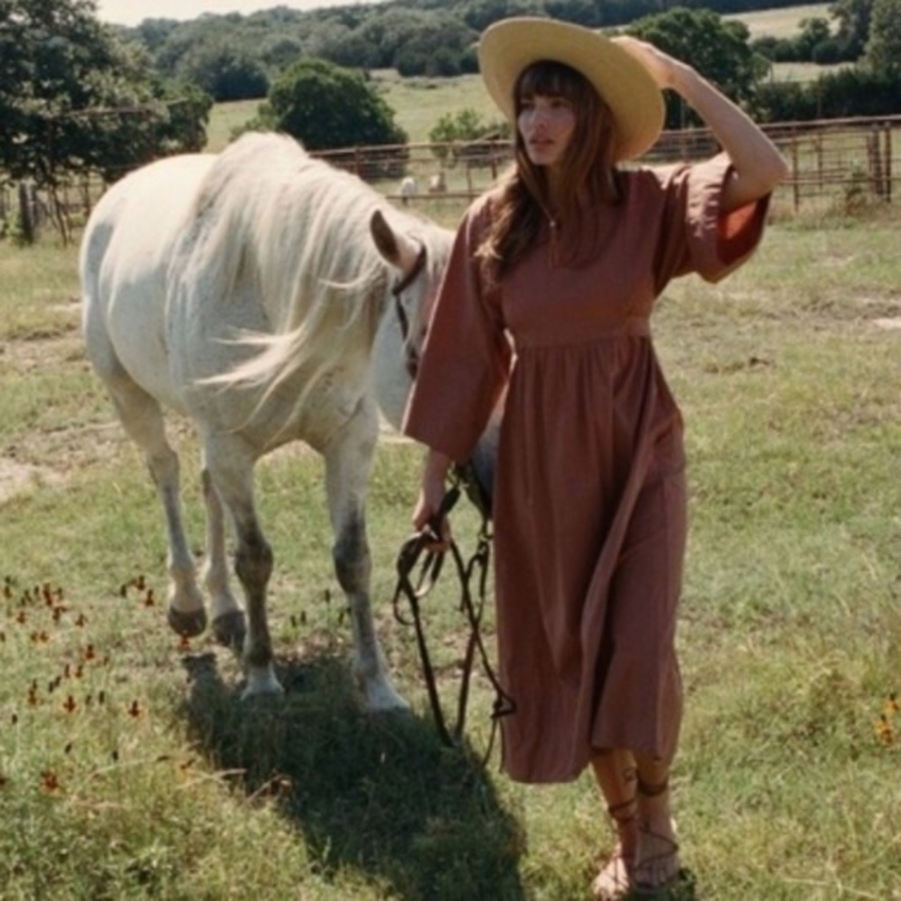Doen Avignon dress in Sierra